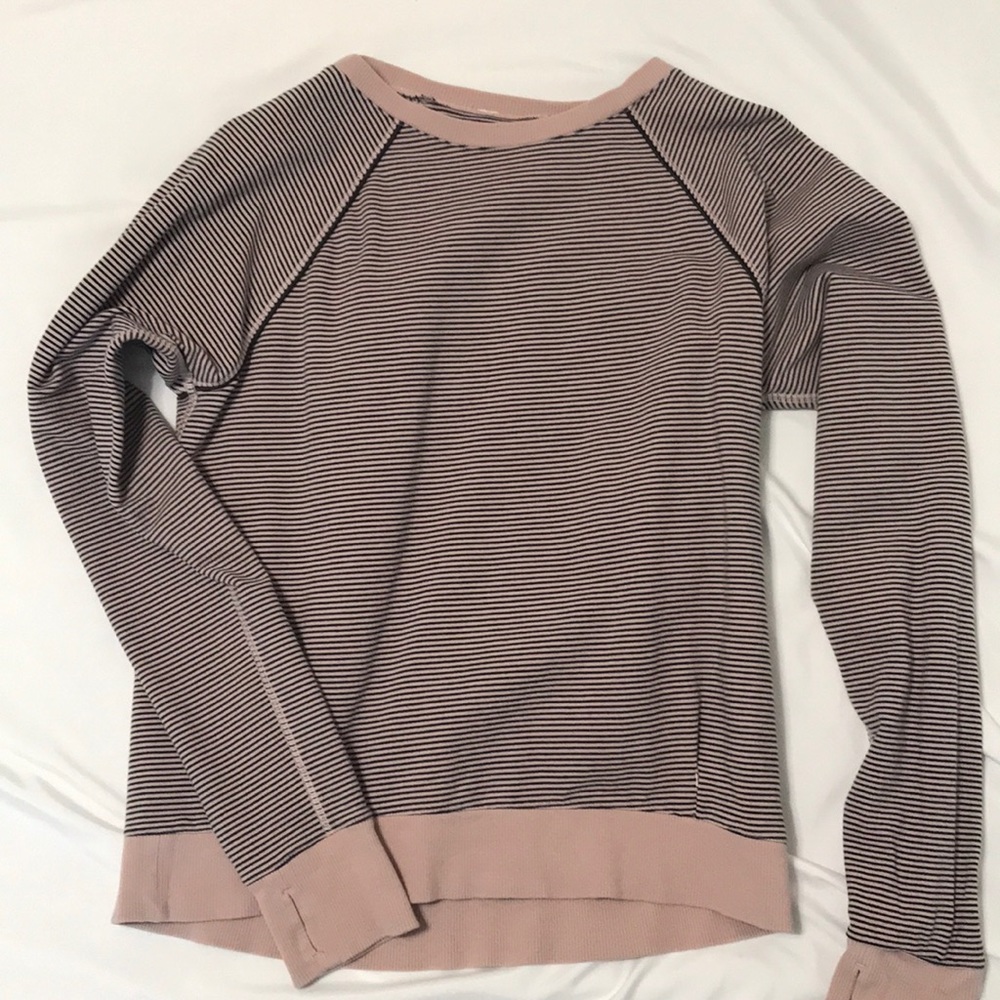 Lululemon top
